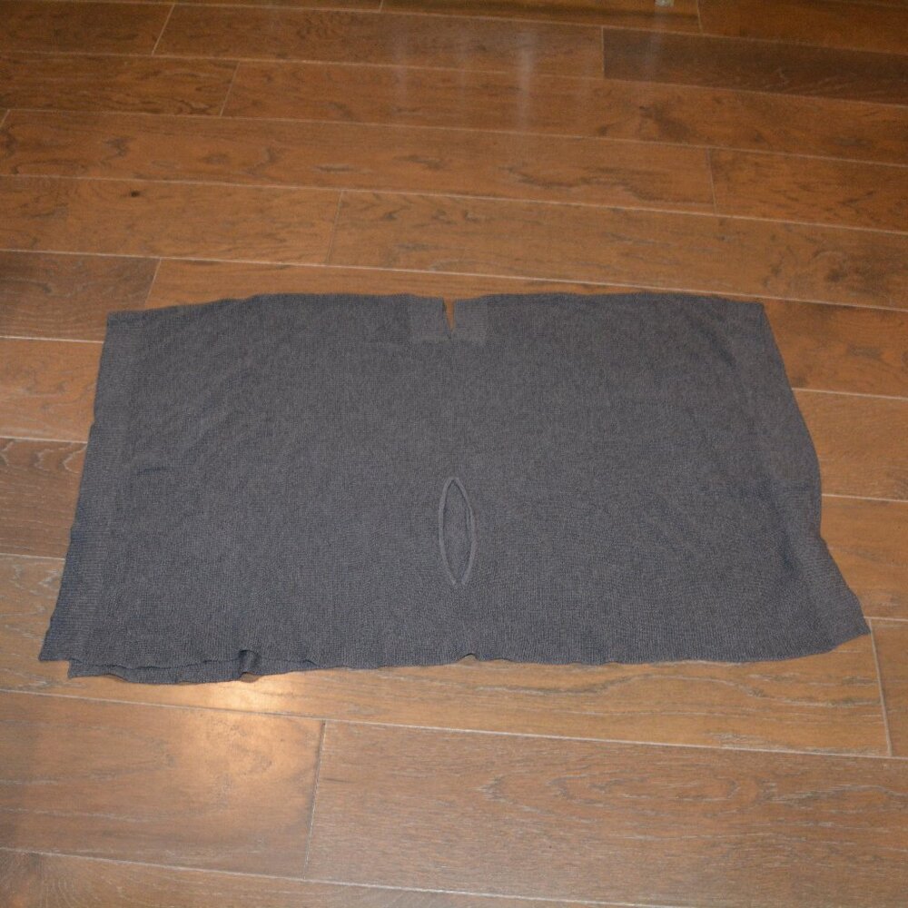 Lululemon grey sweater poncho